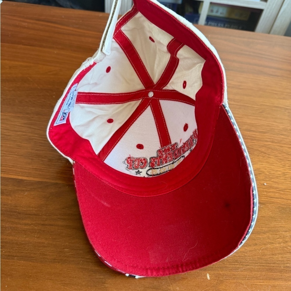 Presidents Cup 2005 Autographed Cap - Picture 6 of 6